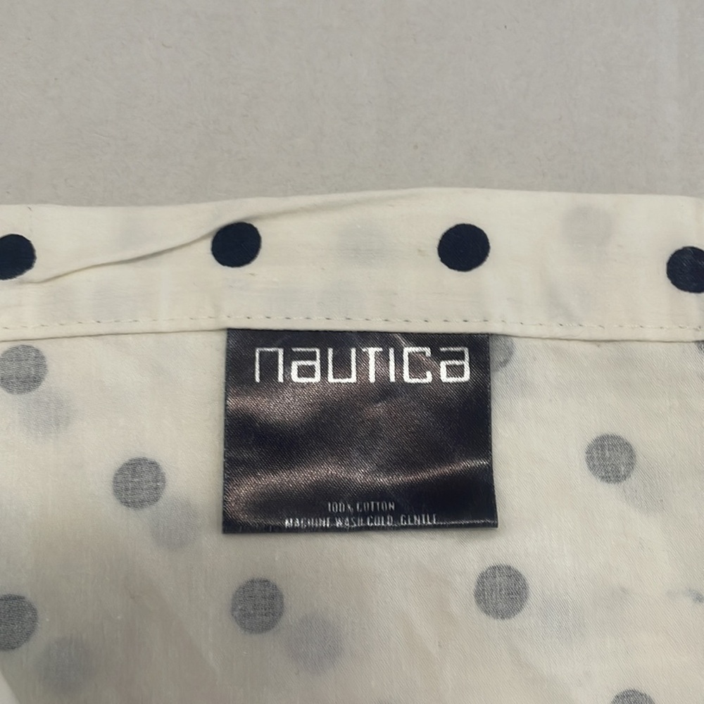 Nautica Queen Size Bed Sheet Black Polka Dot - Picture 2 of 3